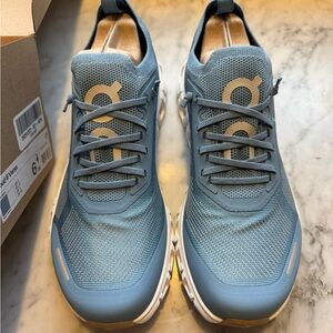 On Running Cloud 6 Verse in Dust - Womens size 6 NWT in box